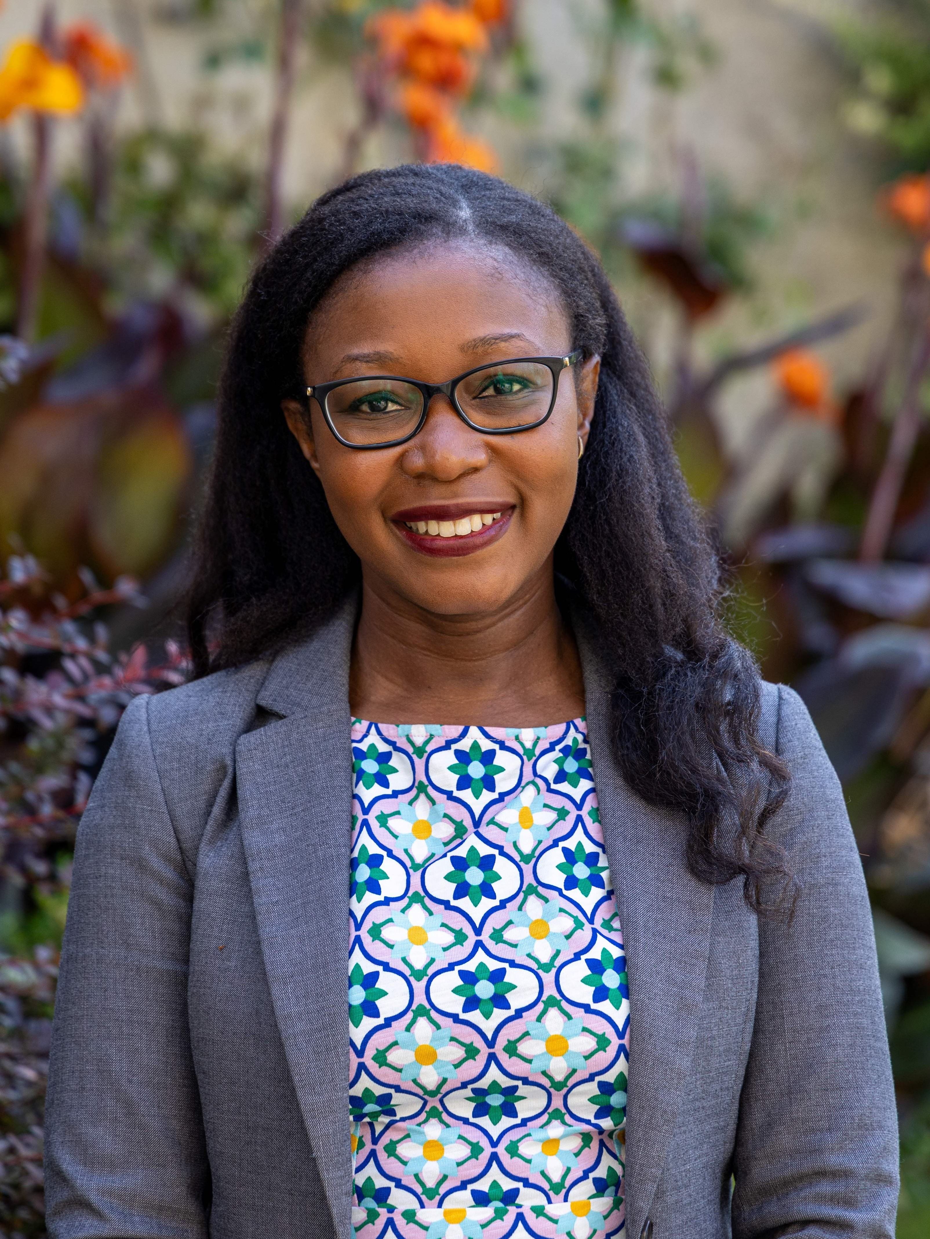 Professor Ana Namburete head shot.
