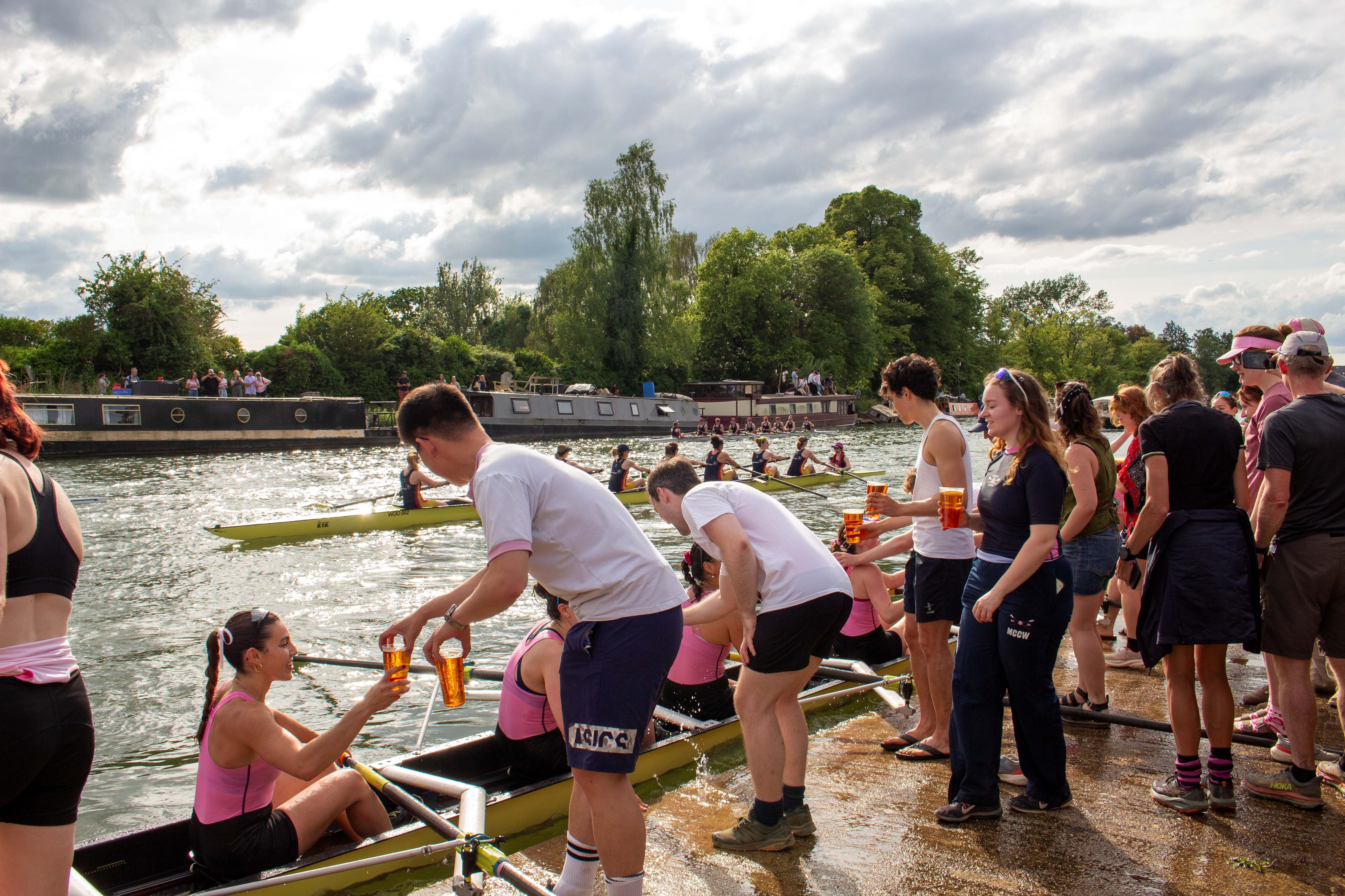 Pembroke students celebrating winning Women's Summer Eights Headship.