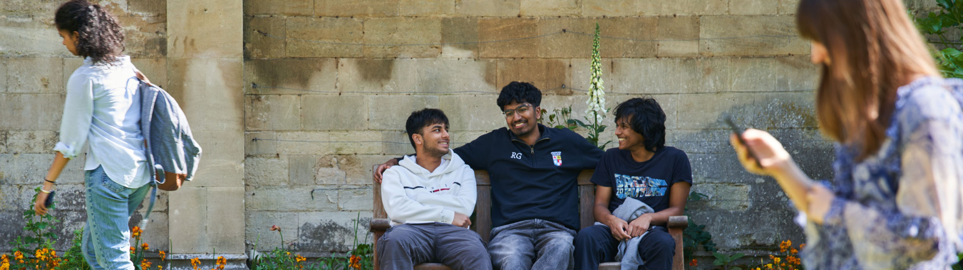 Students in Chapel Quad