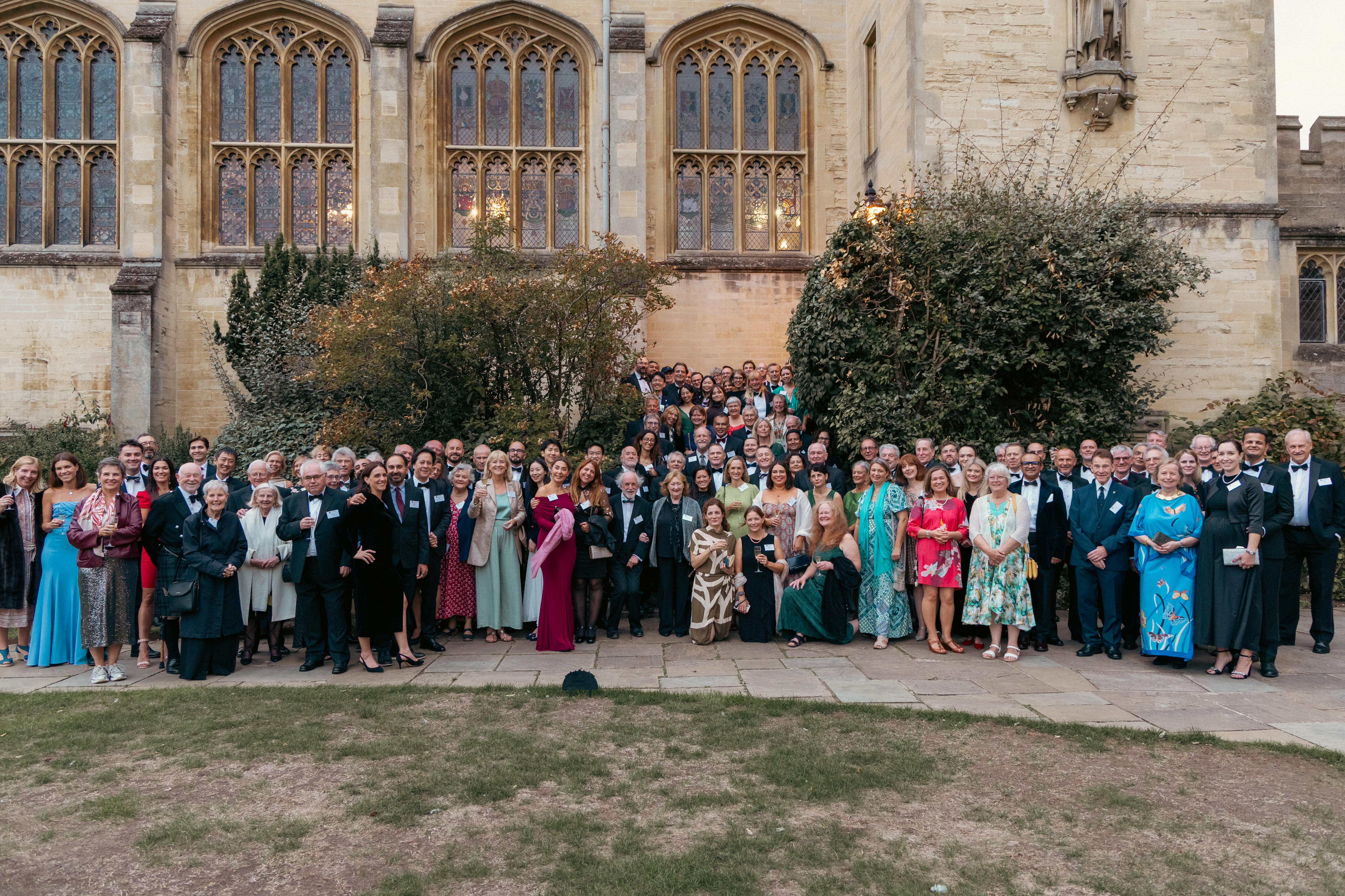 Pembroke alumni gathered outside Hall for Alumni Weekend