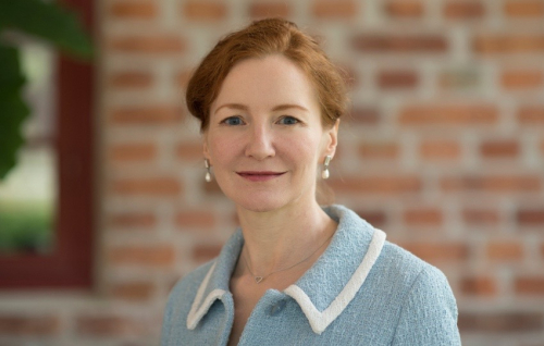 Dr Elisabeth Kendall