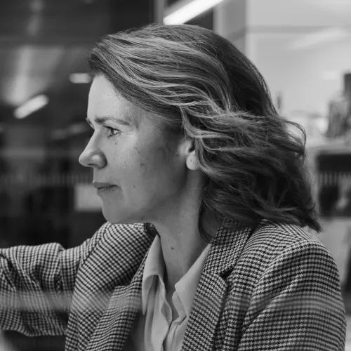 Samra Tu photograph by David Vintiner 