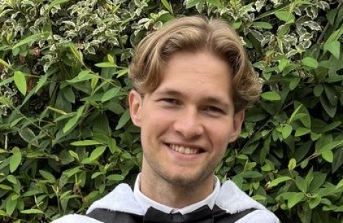 Joel Horsman headshot.